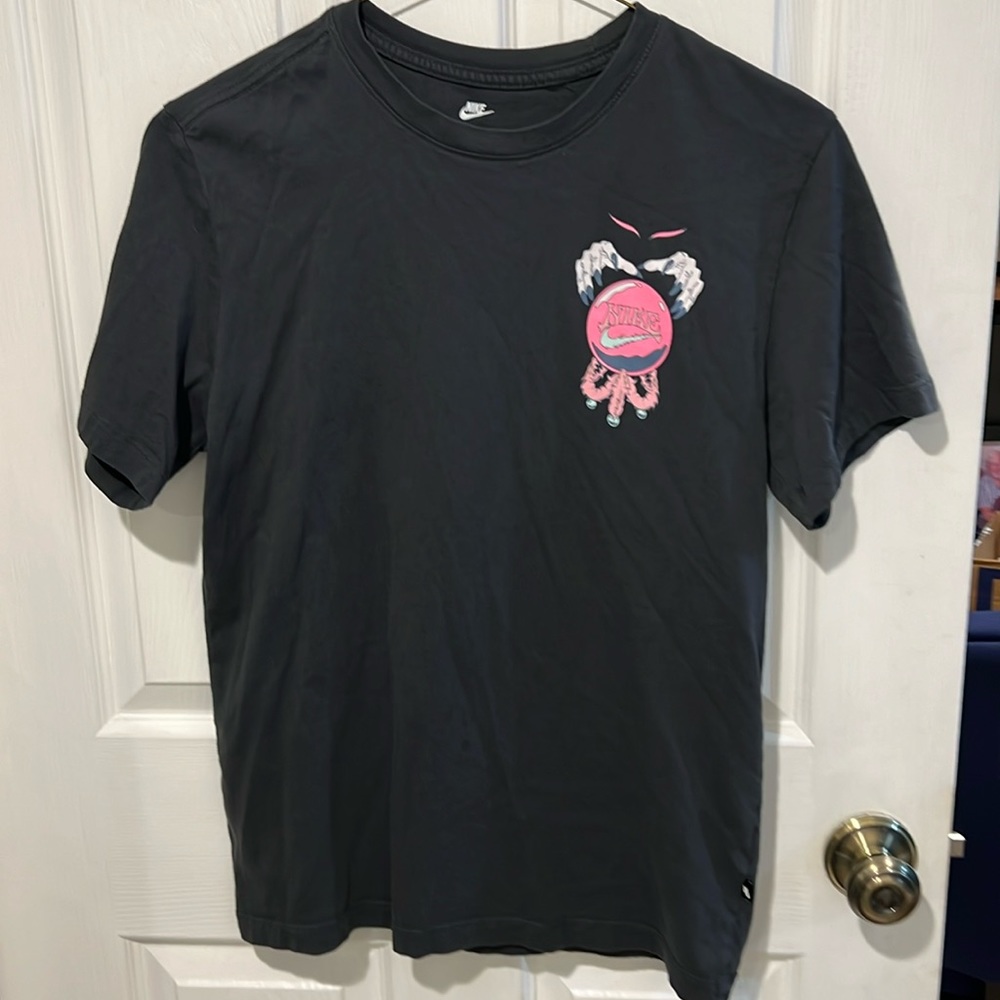 Nike tee shirt, gray, men’s size small